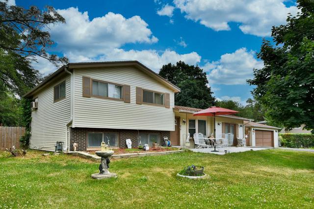 12N261 Westview St., Elgin, IL 60123