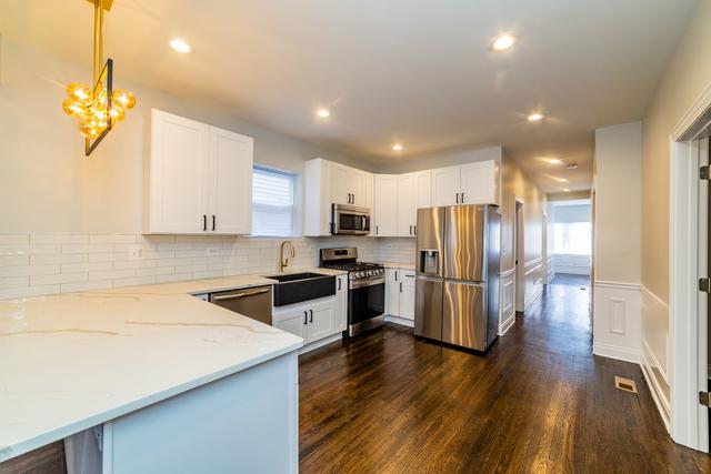 8336 S Crandon Ave., Chicago, IL 60617