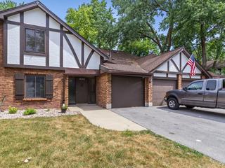 8240 Juniper Ct. #28B, Palos Hills, IL 60465