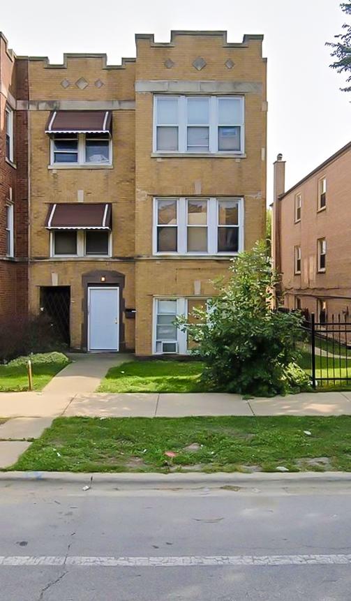 2321 W Marquette Rd., Chicago, IL 60636