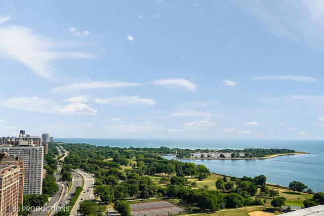 3600 N Lake Shore Dr. #218, Chicago, IL 60613