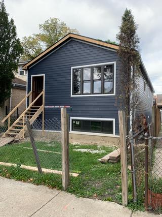 902 N Latrobe Ave., Chicago, IL 60651