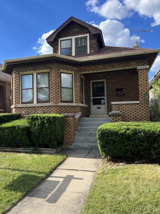 6945 26th St., Berwyn, IL 60402