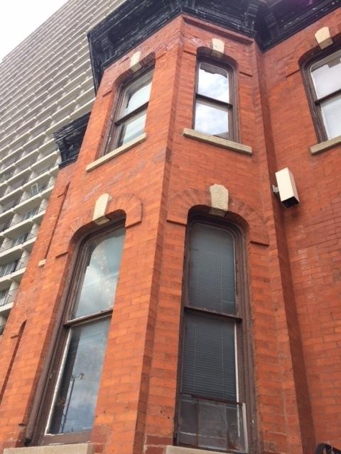 327 W Armitage Ave., Chicago, IL 60614