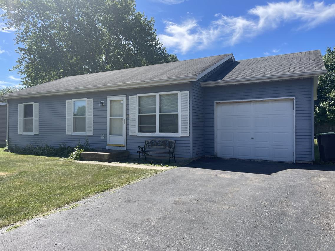 90 W George Ave., Cortland, IL 60112