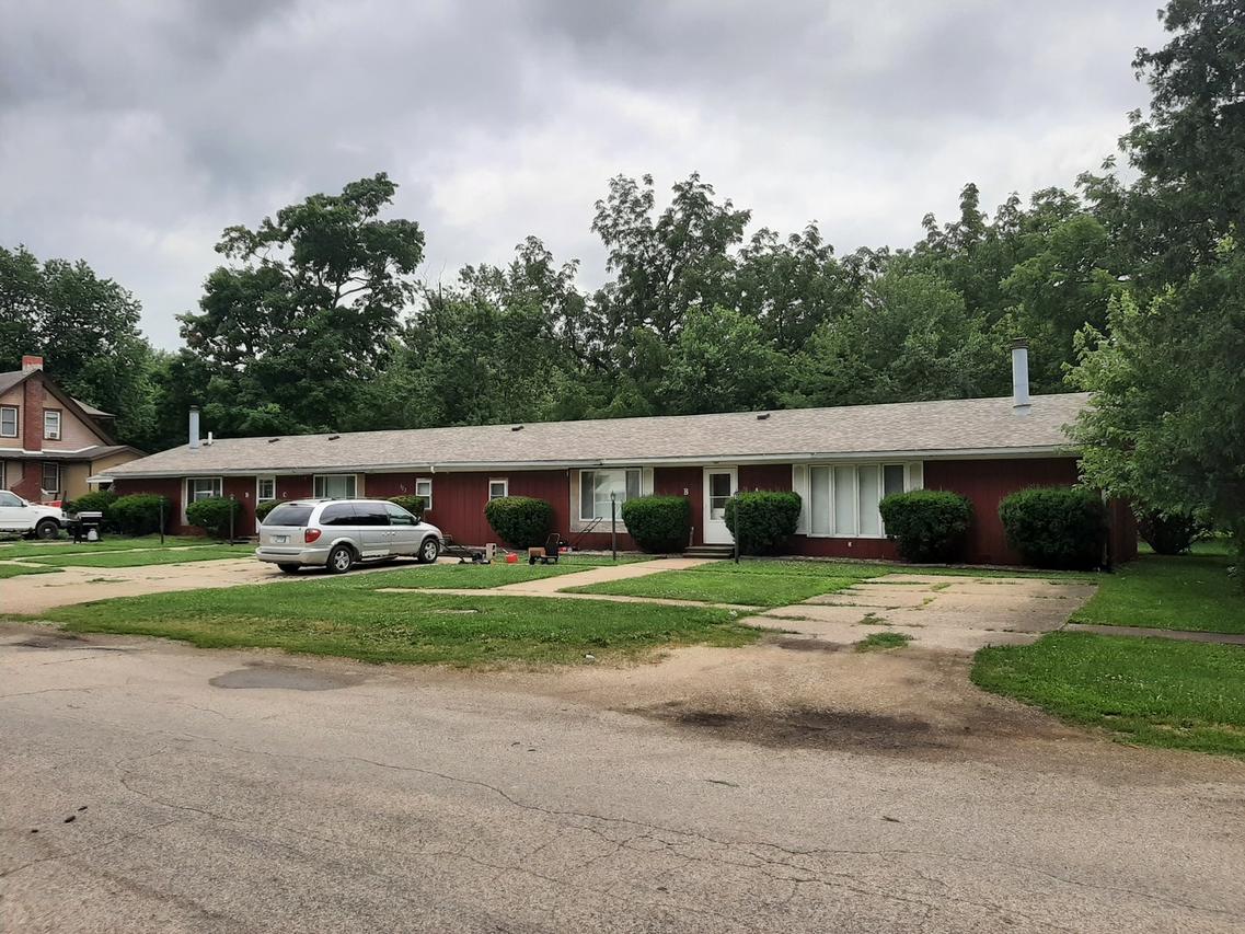 103 Maple St., Neponset, IL 61345