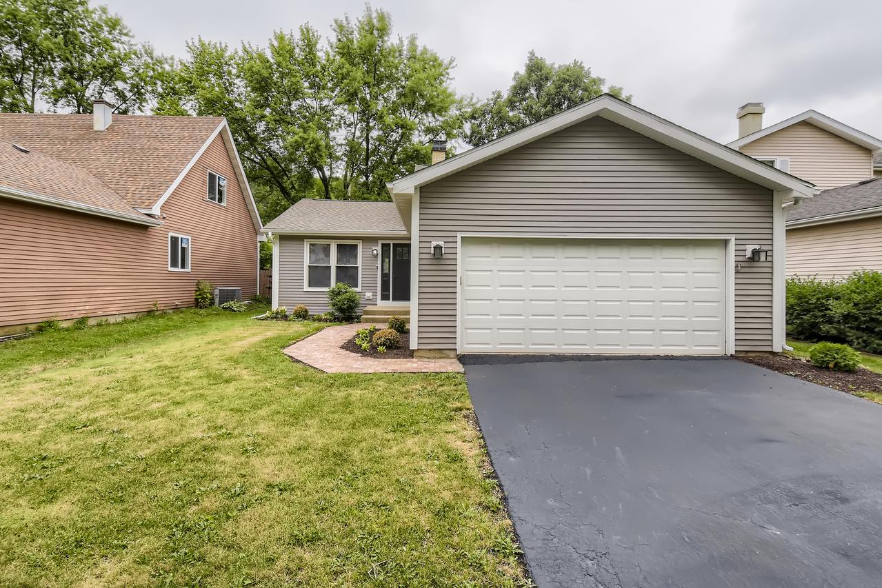 1109 Greensfield Dr., Naperville, IL 60563