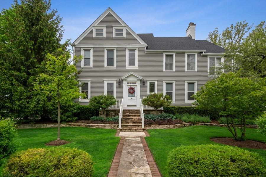 238 Ridge Ave., Winnetka, IL 60093