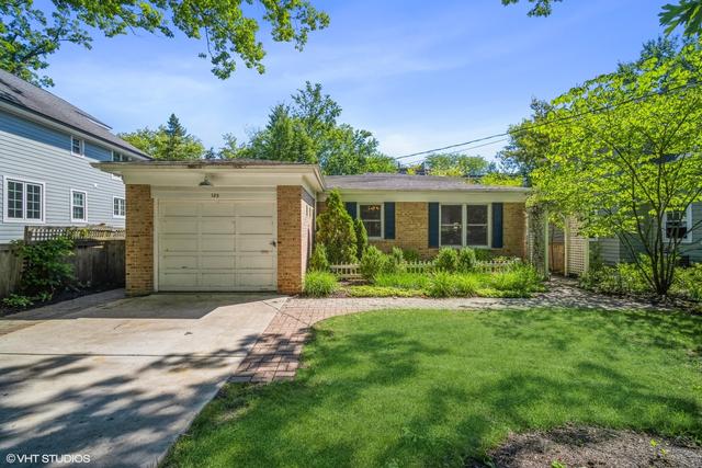 125 Linden Ave., Glencoe, IL 60022