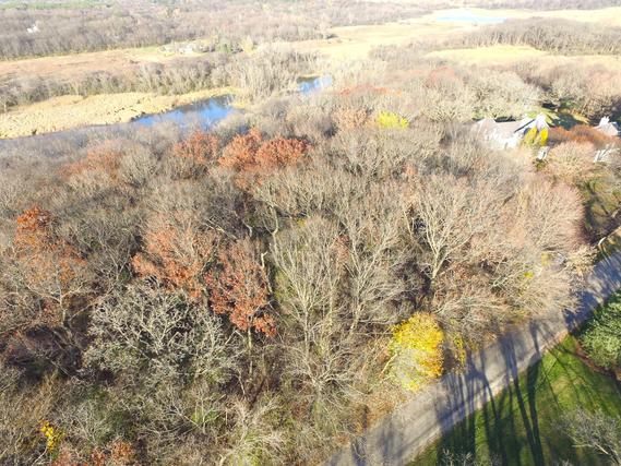 373 N Bateman Cir., Barrington Hills, IL 60010