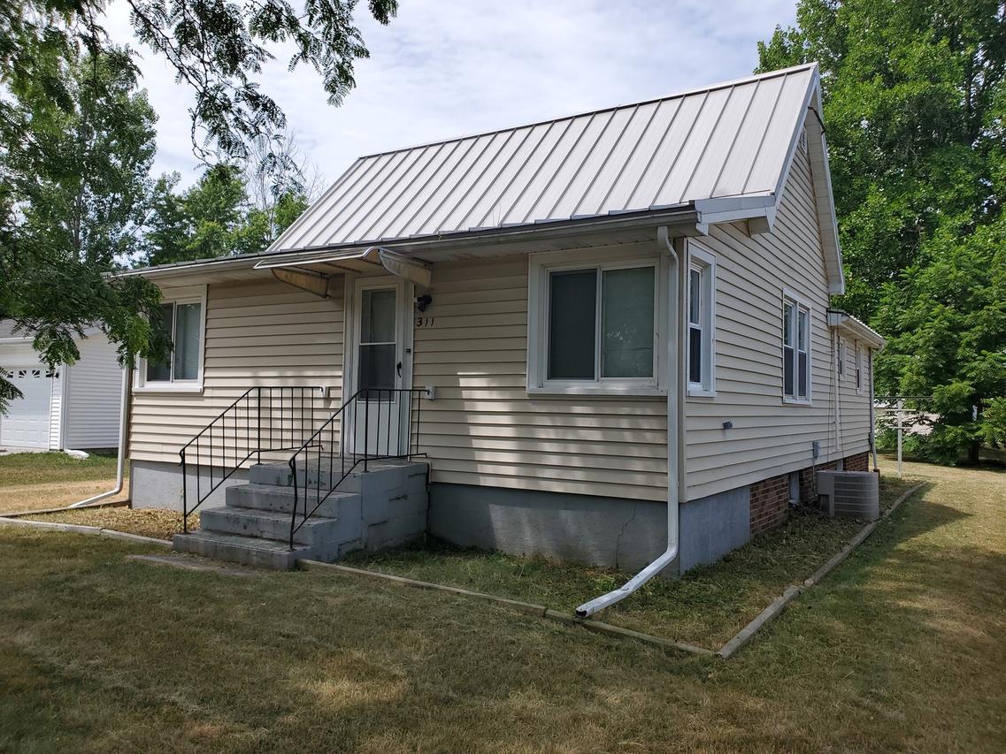 311 N Iowa St., Atwood, IL 61913