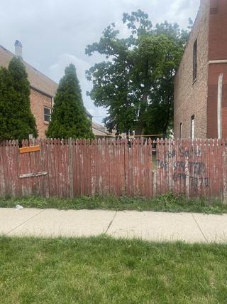 4906 W 30th St., Cicero, IL 60804