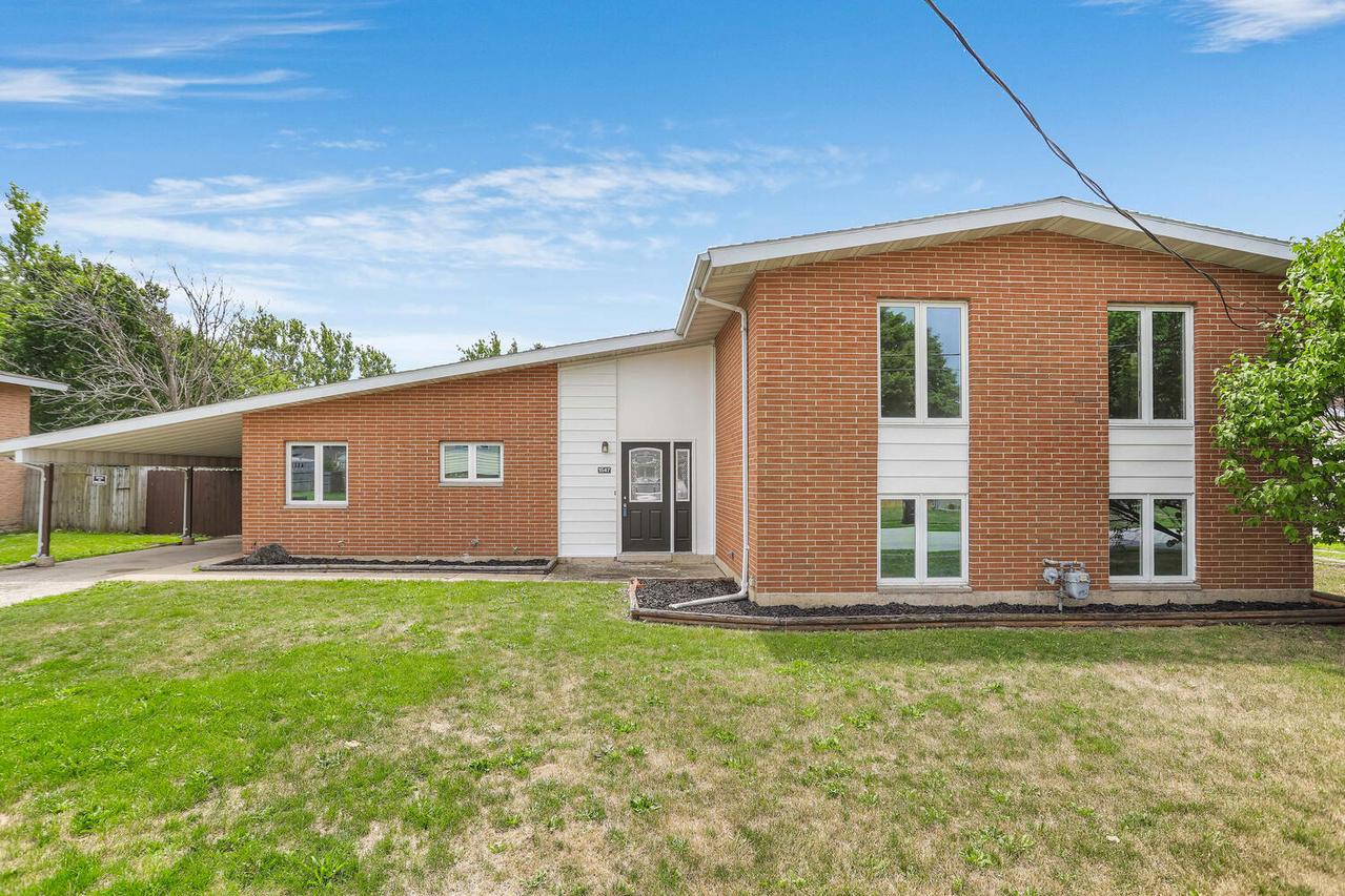 1547 South Pointe Dr., Rantoul, IL 61866
