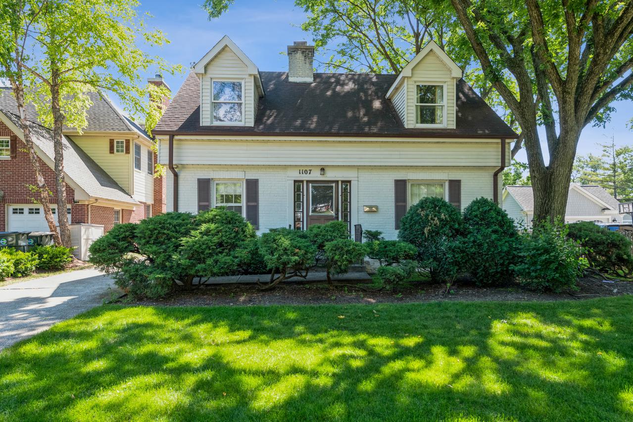 1107 S Knight Ave., Park Ridge, IL 60068