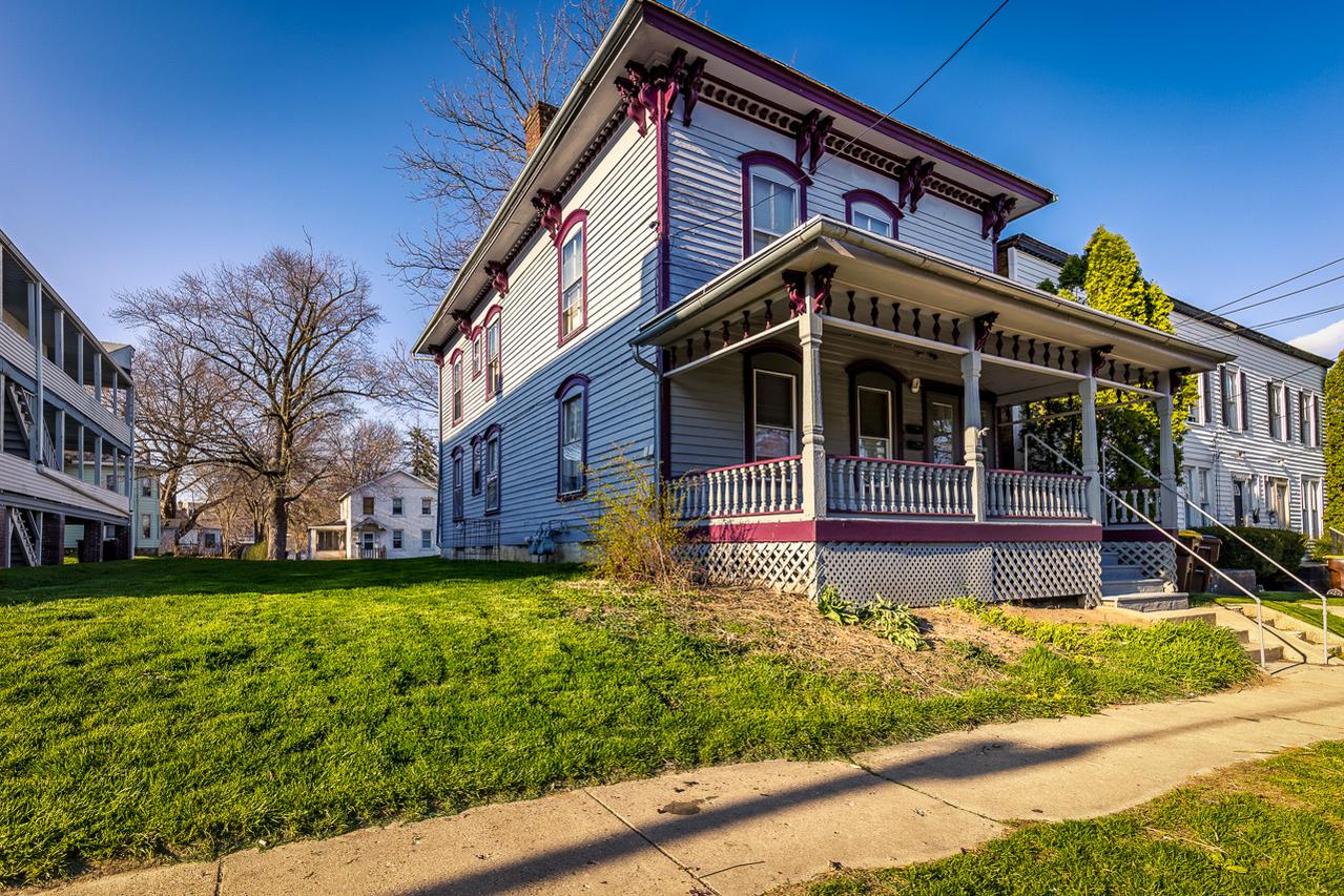 518 W Pleasant St., Freeport, IL 61032