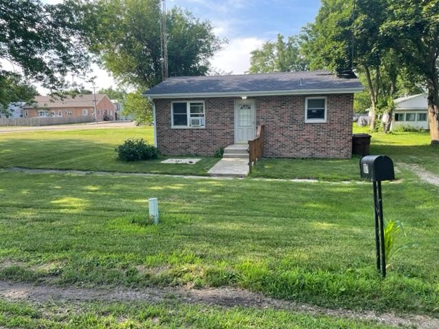 107 E Nissen Stigen, Lee, IL 60530