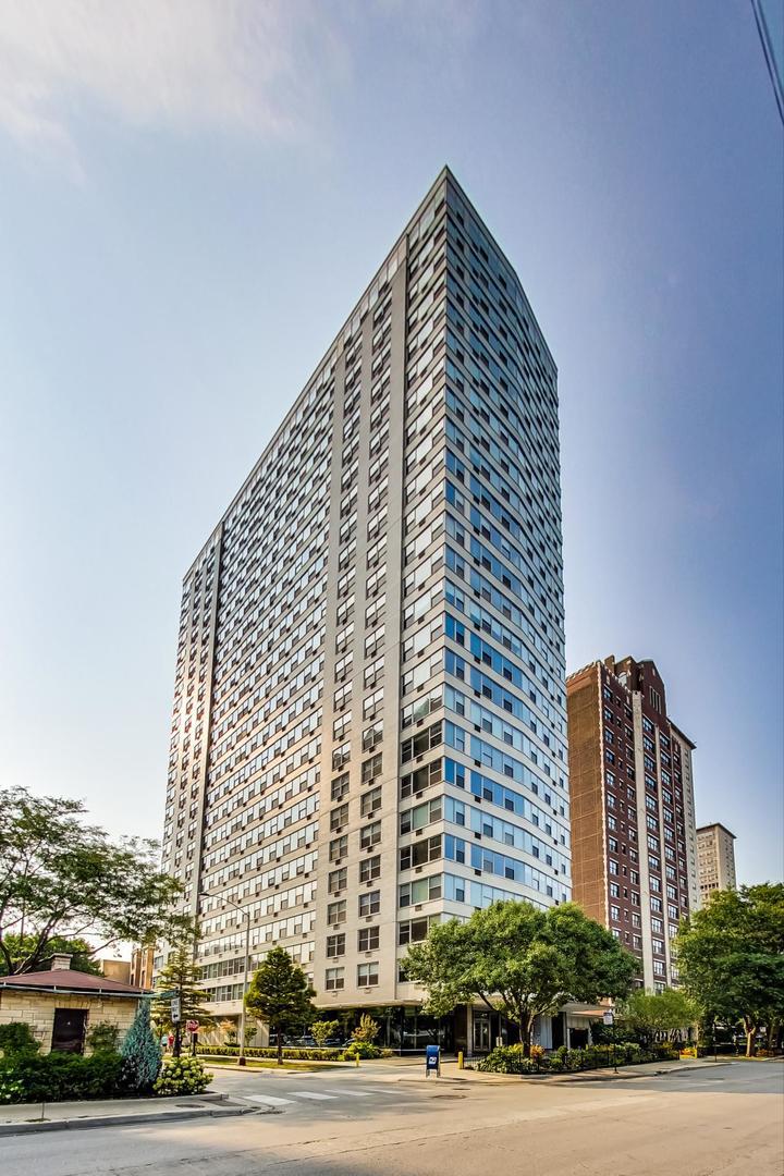 3900 N Lake Shore Dr. #16D, Chicago, IL 60613