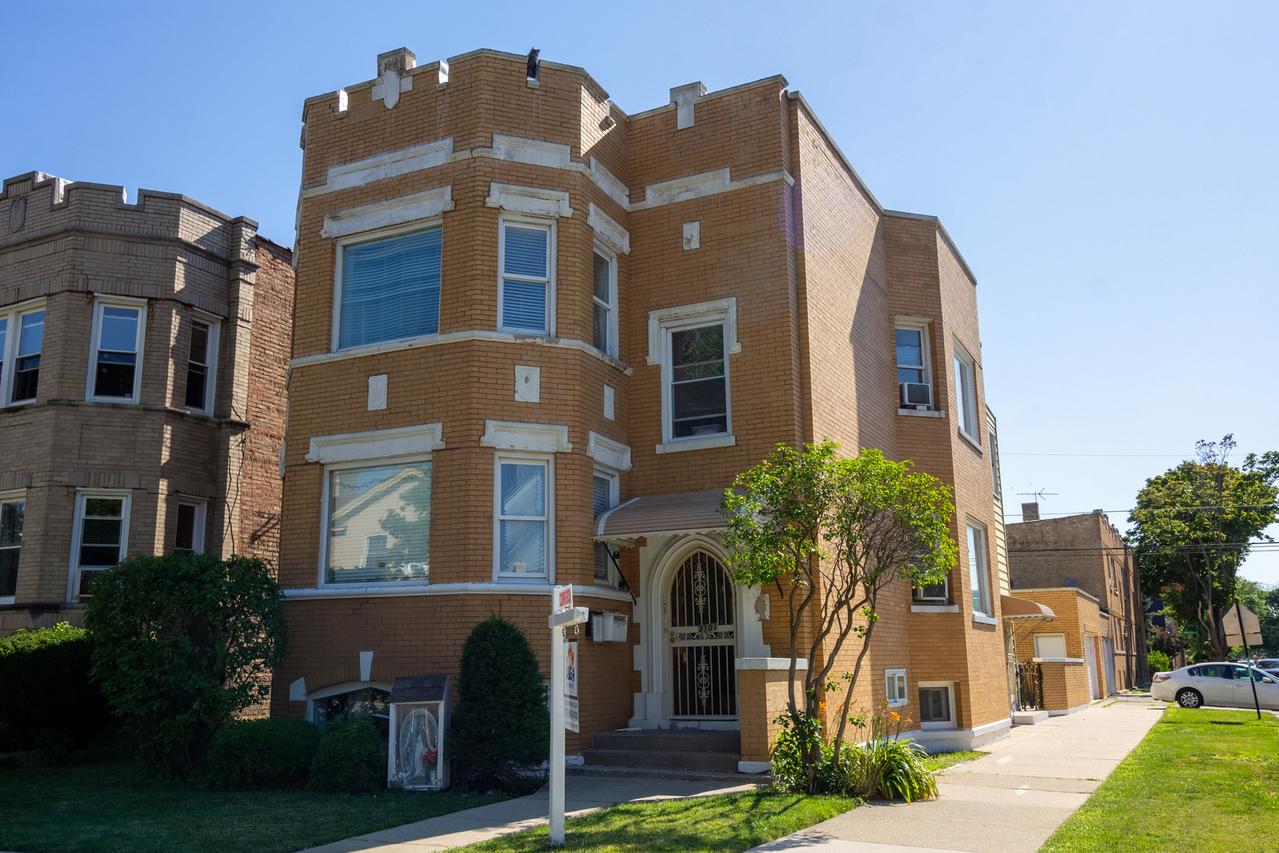 3101 N Marmora Ave., Chicago, IL 60634