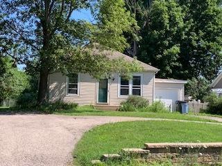 8214 Hillside Rd., Crystal Lake, IL 60012
