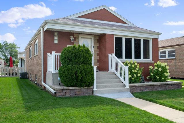 5655 S Newland Ave., Chicago, IL 60638