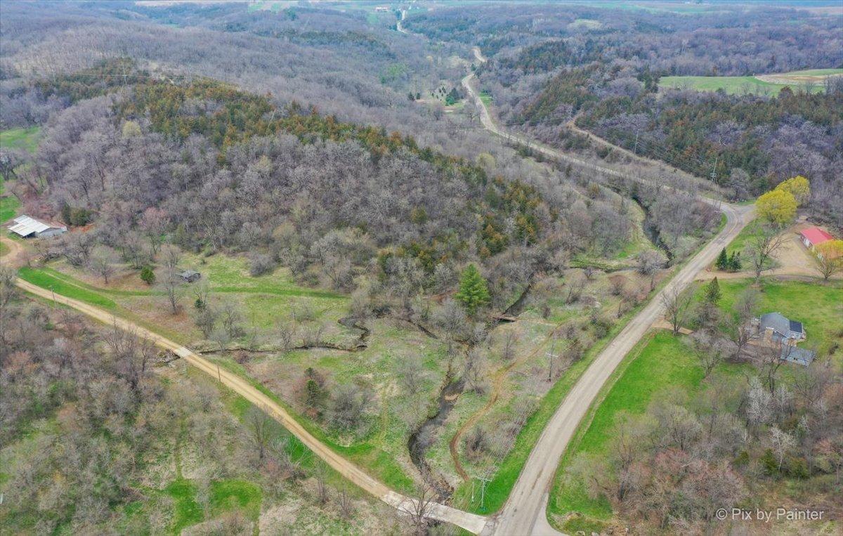 3992 N Council Hill Rd., Galena, IL 61036