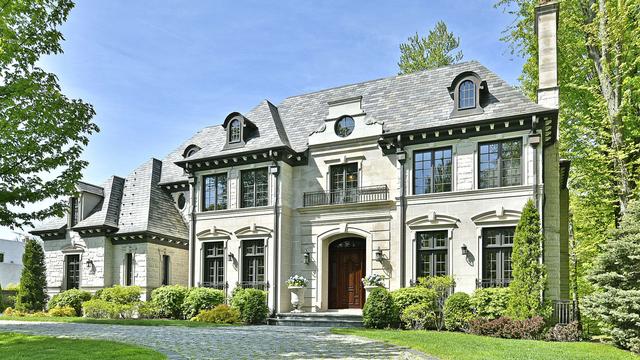 10 Lakewood Dr., Glencoe, IL 60022