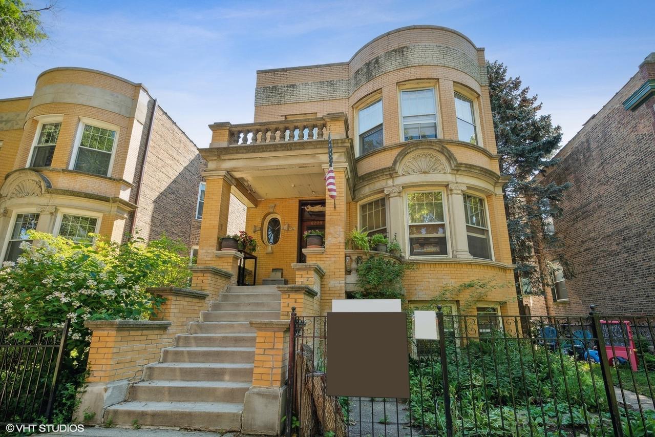 6229 N Wayne Ave., Chicago, IL 60660