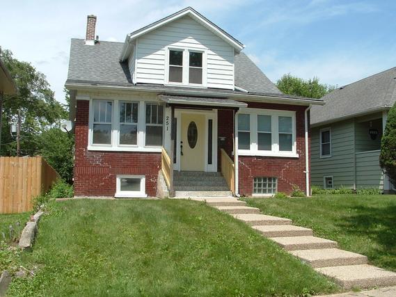 251 W 16th Pl., Chicago Heights, IL 60411