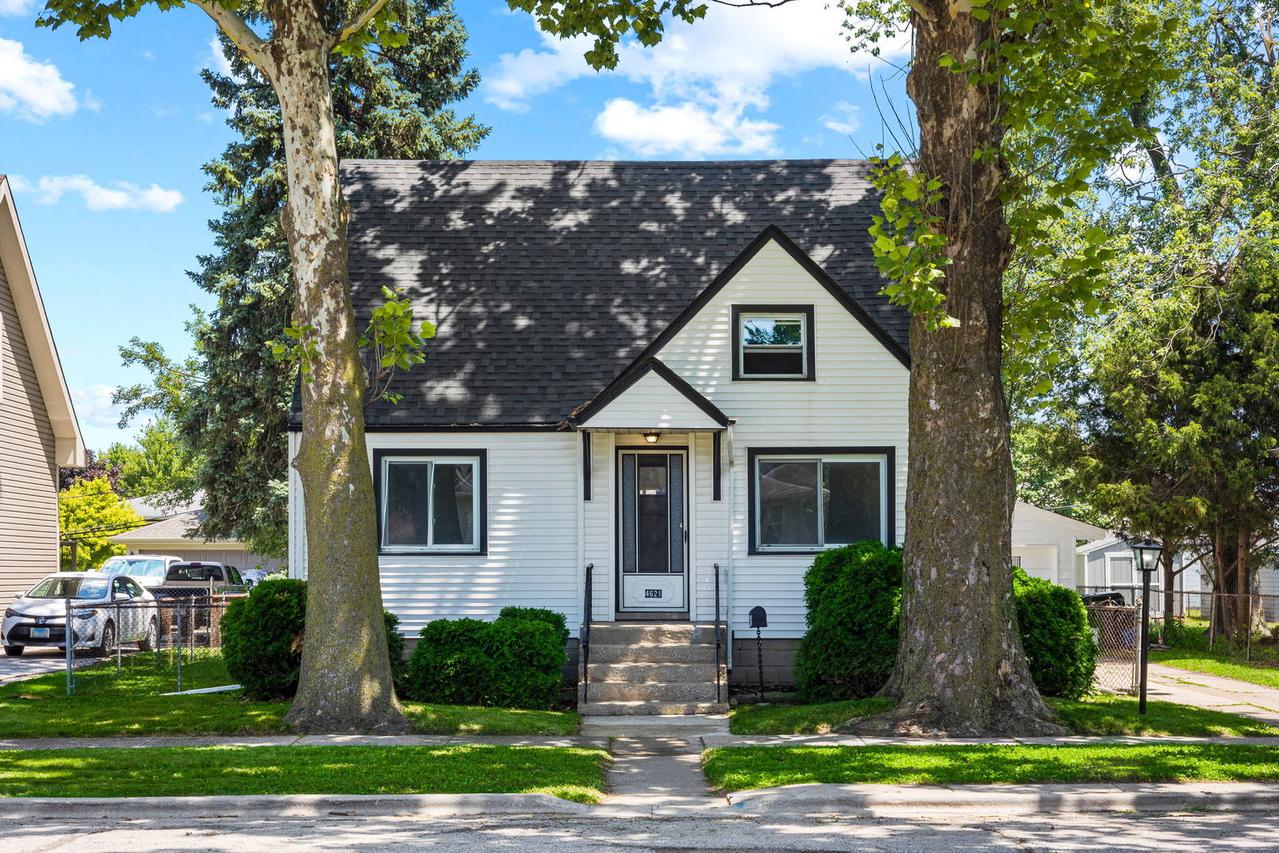 4621 Kenilworth Ave., Forest View, IL 60402