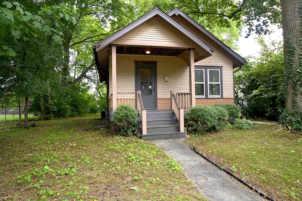 805 W Hill St., Urbana, IL 61801