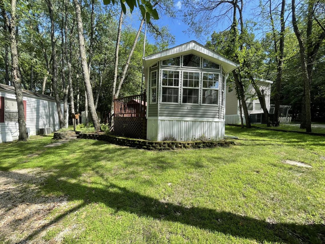 21/54 Woodhaven Dr., Sublette, IL 61367