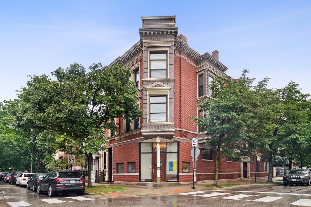 3255 N Greenview Ave. #3R, Chicago, IL 60657