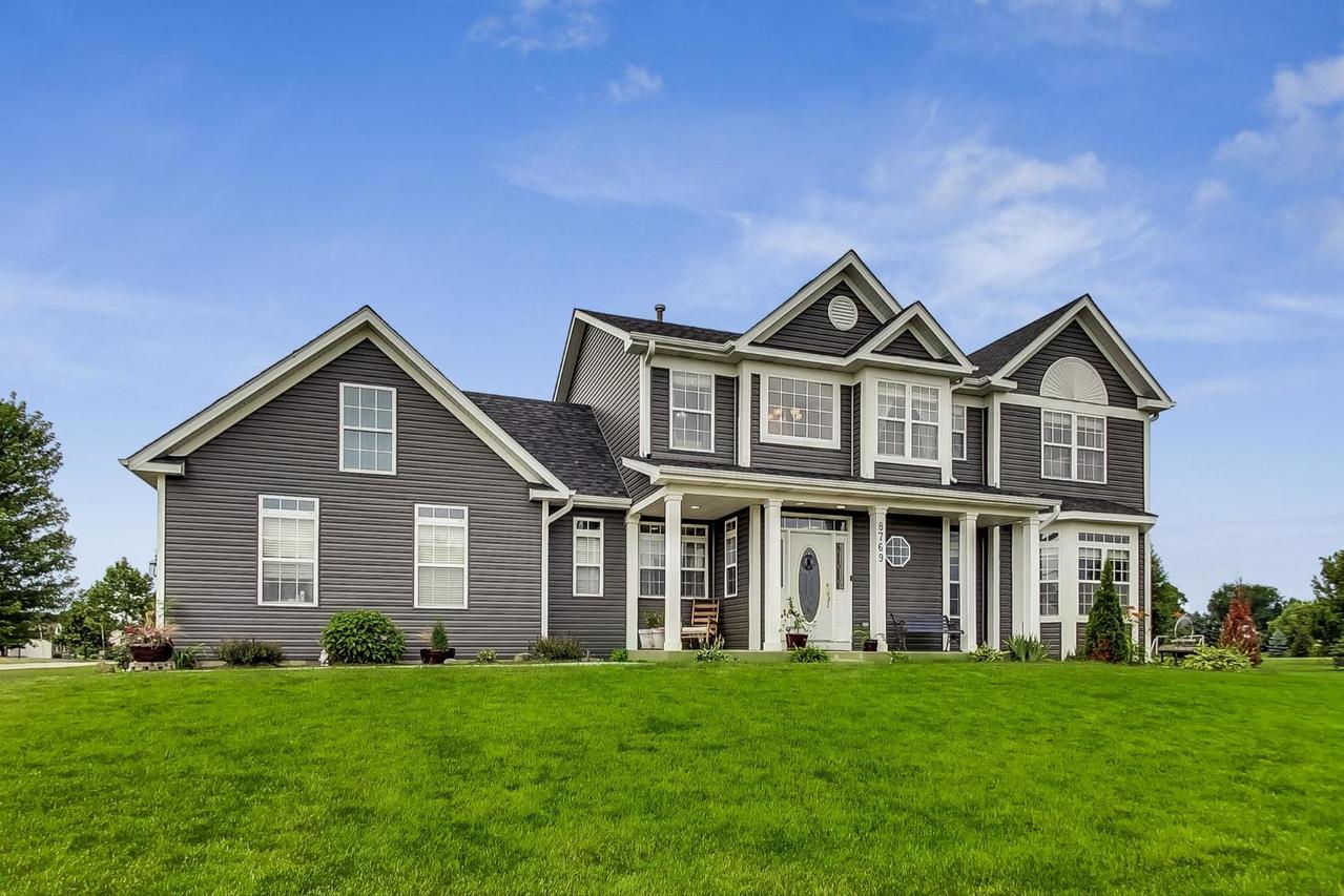 8769 Bentley Ln., Spring Grove, IL 60081