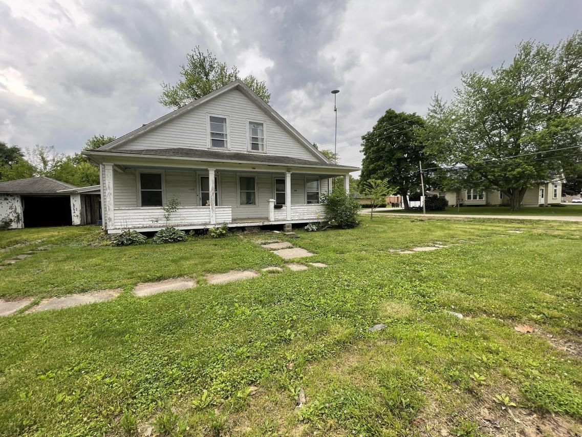 702 Locust St., Carthage, IL 62321