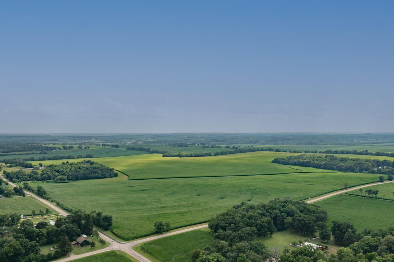 000 E Oak Grove Rd., Byron, IL 61010