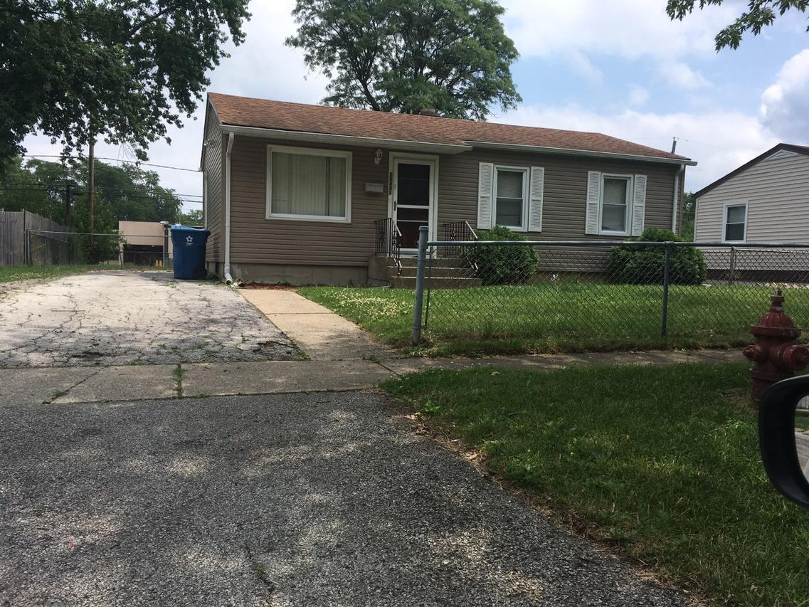 22331 Merrill Ave., Sauk Village, IL 60411