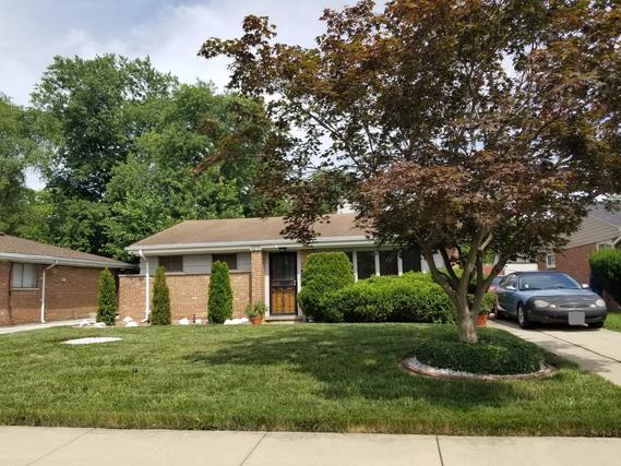 1371 Price Ave., Calumet City, IL 60409
