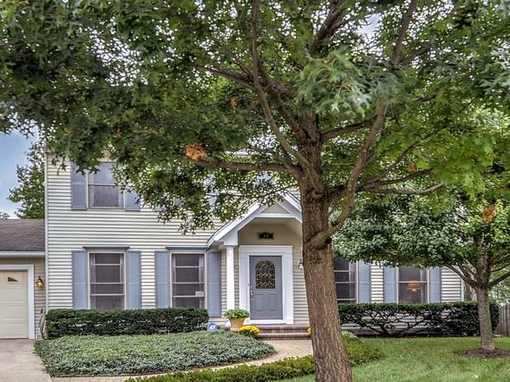 89 Butte Ct., Naperville, IL 60540