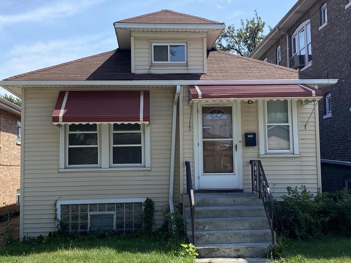 5823 W 64th St., Chicago, IL 60638
