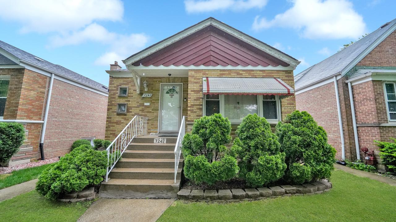 7247 S Avers Ave., Chicago, IL 60644