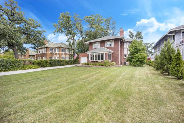 10555 S Seeley Ave., Chicago, IL 60643