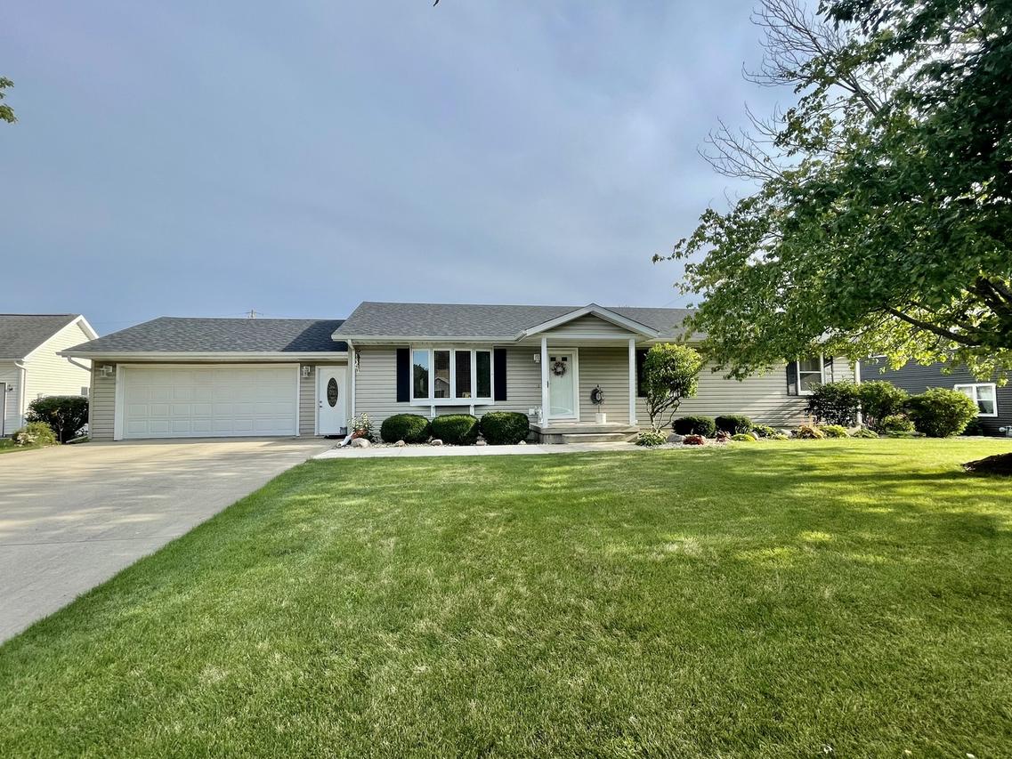 1015 W 4th St., Spring Valley, IL 61362