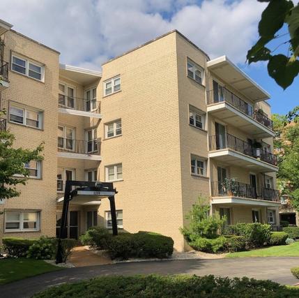 5200 Galitz St. #401, Skokie, IL 60077