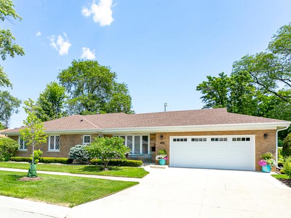 1131 S Lincoln Ave., Park Ridge, IL 60068