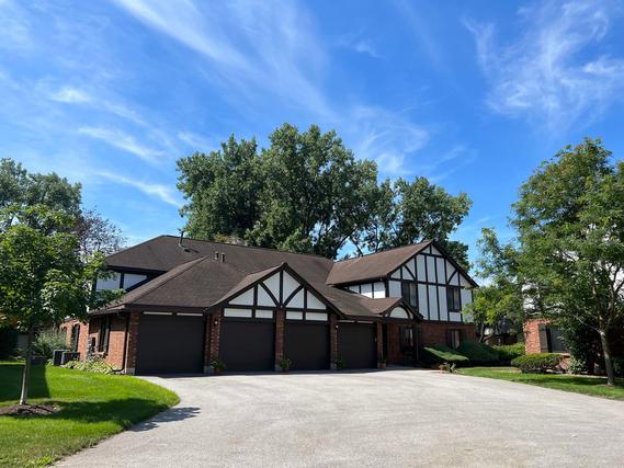 8245 Juniper Ct. #37D, Palos Hills, IL 60465