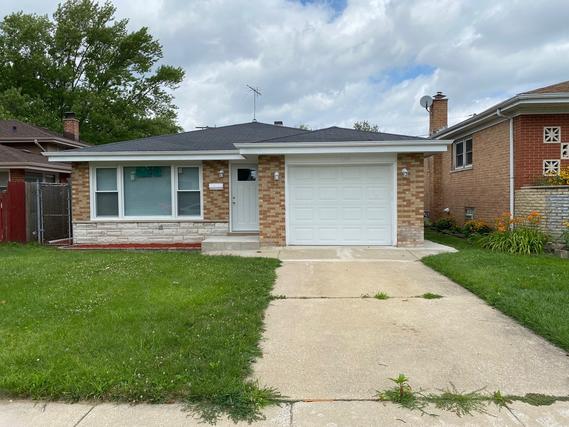 680 E 152nd St., Dolton, IL 60419