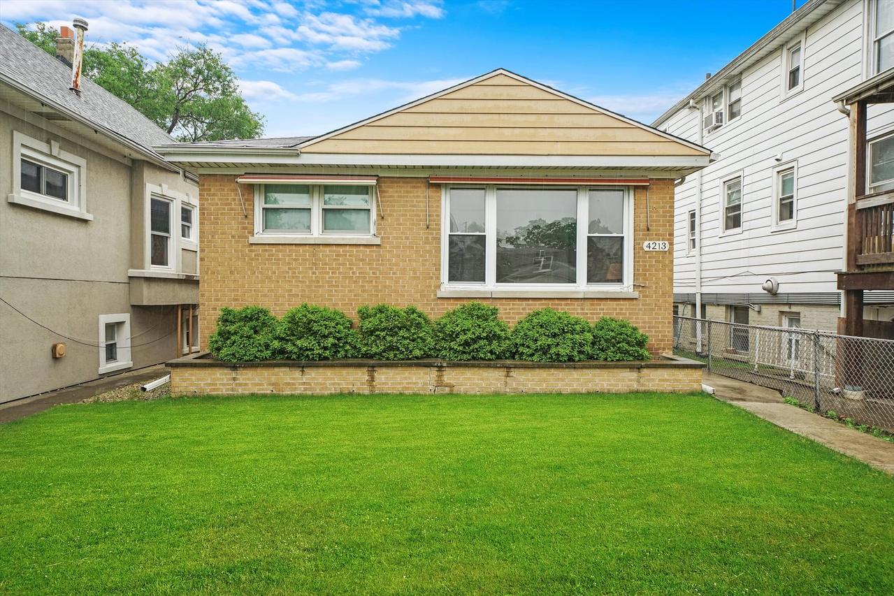 4213 N Mobile Ave., Chicago, IL 60634