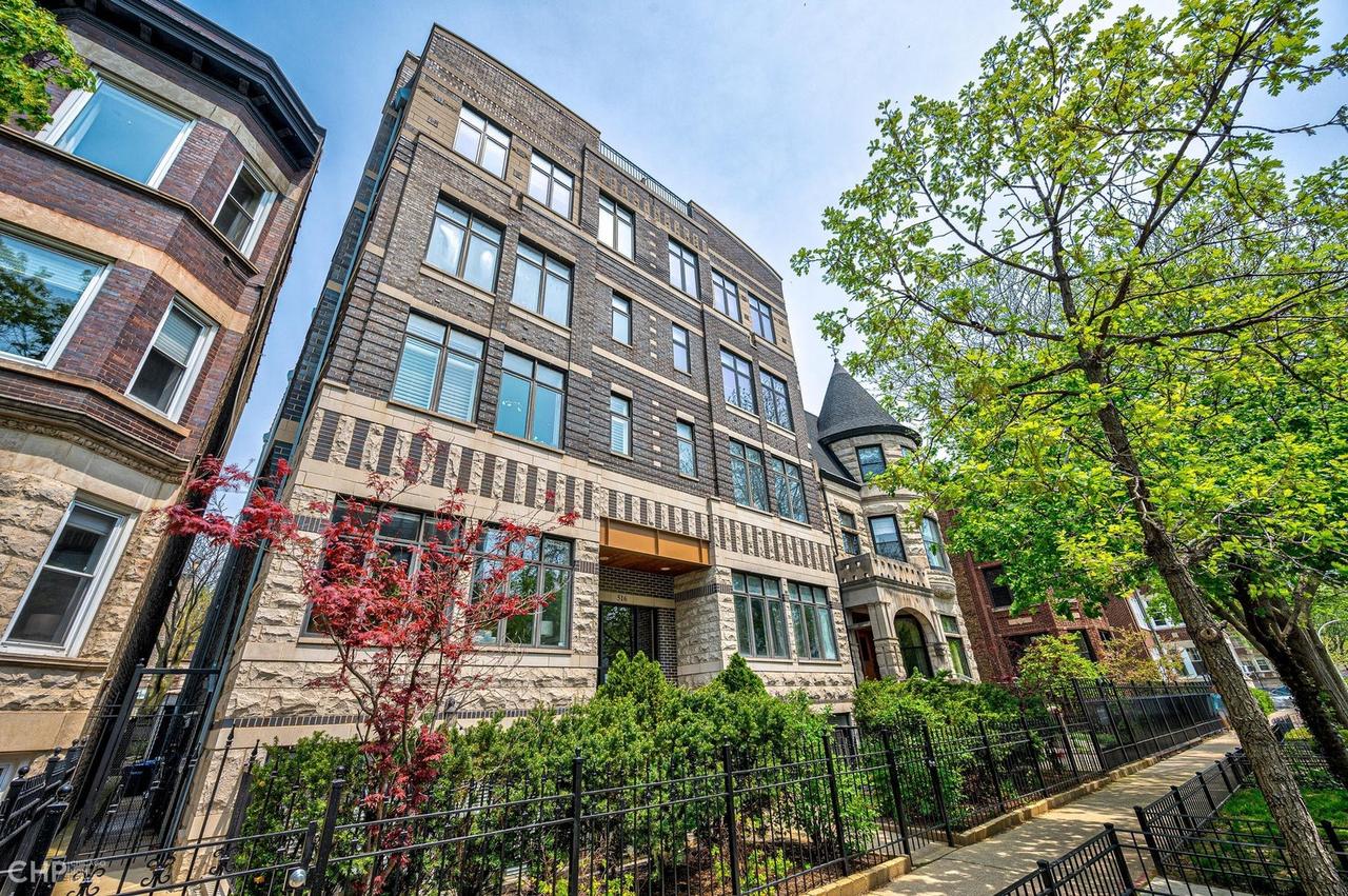 516 W Oakdale Ave. #1W, Chicago, IL 60657