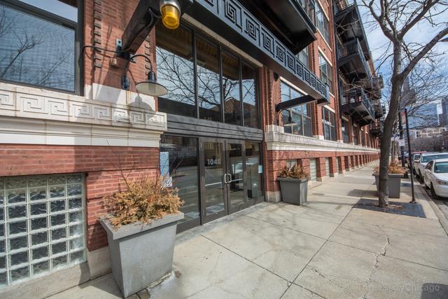 1040 W Adams St. #255, Chicago, IL 60607