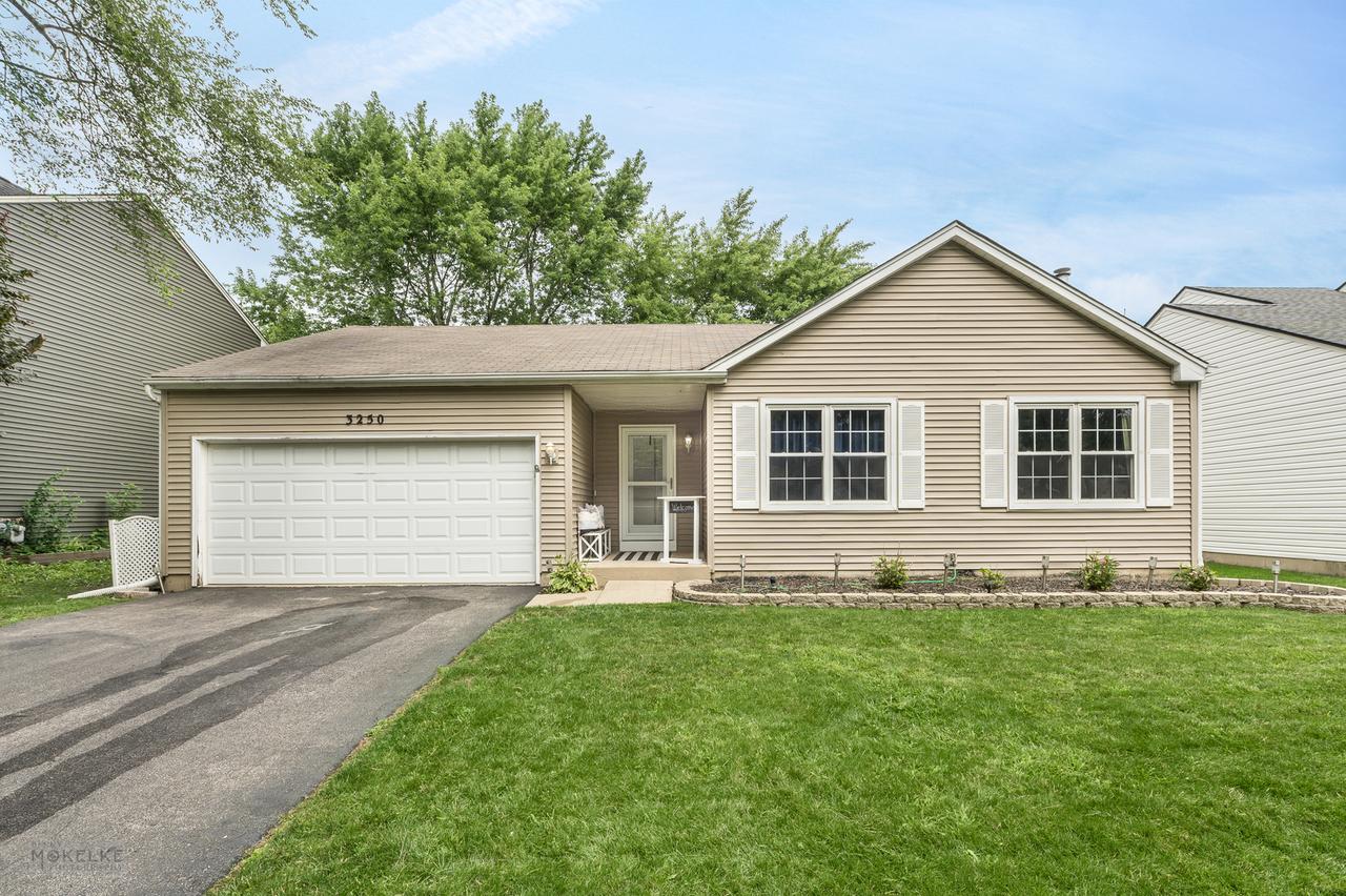 3250 Johnsbury Ct., Aurora, IL 60504